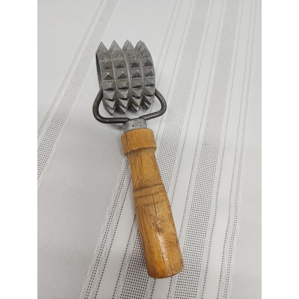 Mid-Century Spiked Roller Meat Tenderizer Wood Handle Vintage Kitchen Utensil